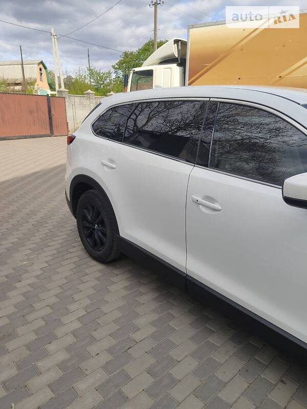 Внедорожник / Кроссовер Mazda CX-9 2016 в Киеве