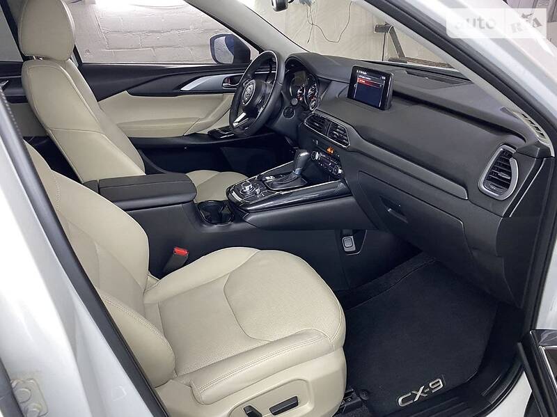Внедорожник / Кроссовер Mazda CX-9 2016 в Киеве