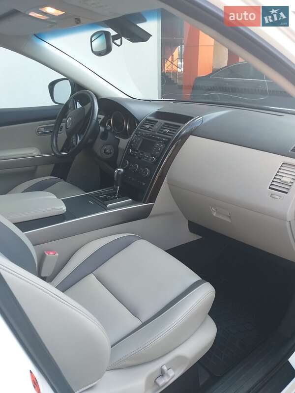 Позашляховик / Кросовер Mazda CX-9 2011 в Дніпрі