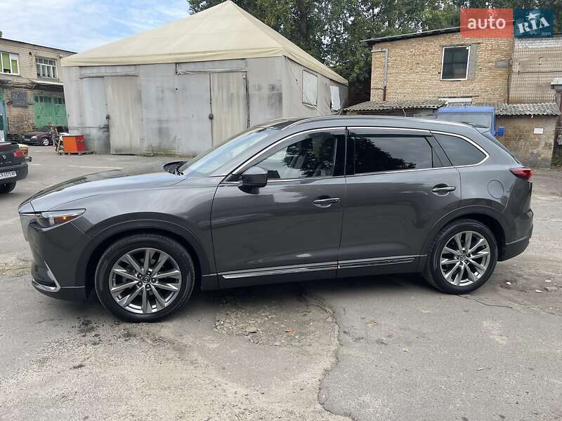 Позашляховик / Кросовер Mazda CX-9 2018 в 