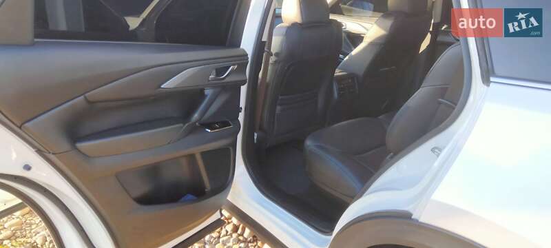 Позашляховик / Кросовер Mazda CX-9 2017 в Івано-Франківську