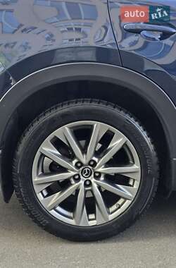 Позашляховик / Кросовер Mazda CX-9 2018 в 