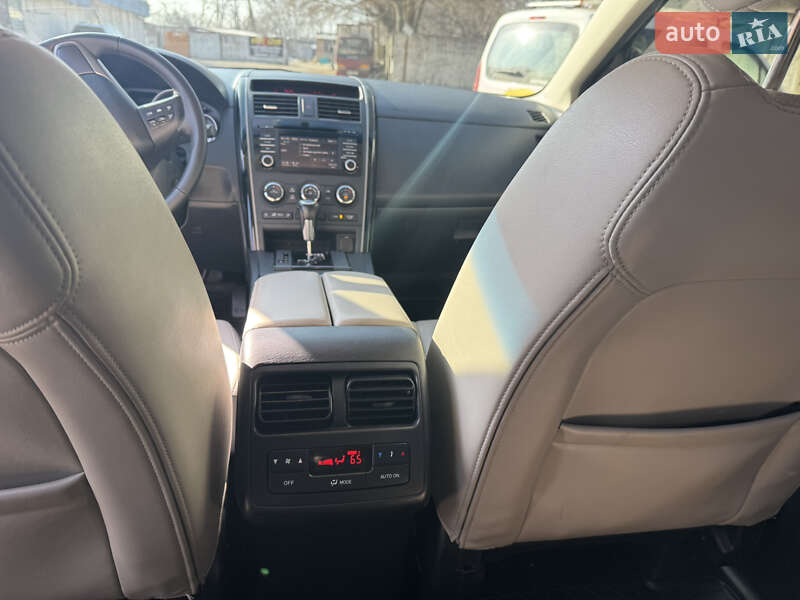 Позашляховик / Кросовер Mazda CX-9 2013 в Дніпрі