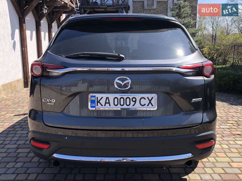 Внедорожник / Кроссовер Mazda CX-9 2016 в Киеве