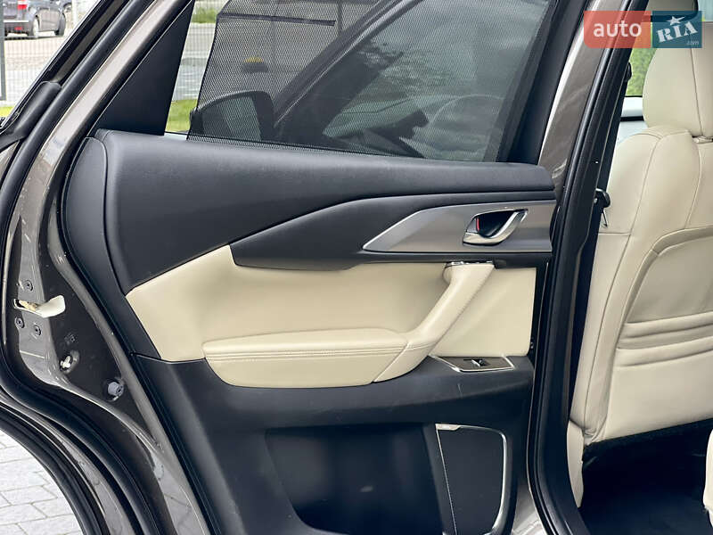Внедорожник / Кроссовер Mazda CX-9 2016 в Ужгороде