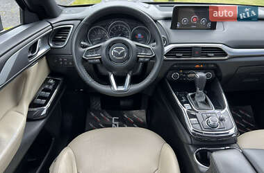 Позашляховик / Кросовер Mazda CX-9 2016 в 