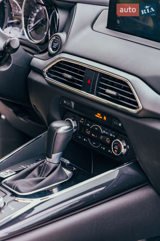 Внедорожник / Кроссовер Mazda CX-9 2018 в Киеве
