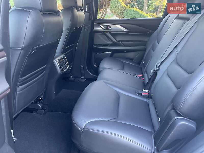 Позашляховик / Кросовер Mazda CX-9 2017 в Яворові