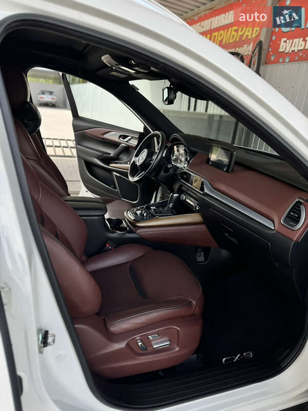 Внедорожник / Кроссовер Mazda CX-9 2017 в Звенигородке