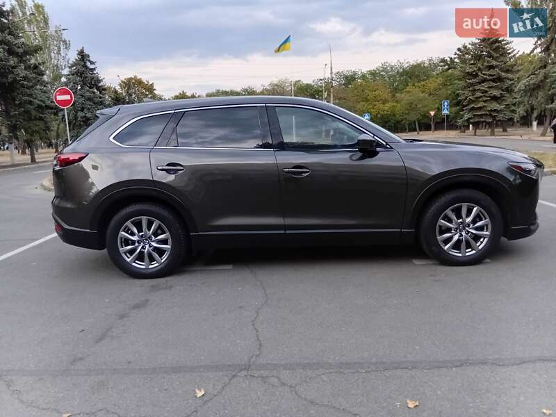 Внедорожник / Кроссовер Mazda CX-9 2016 в Николаеве