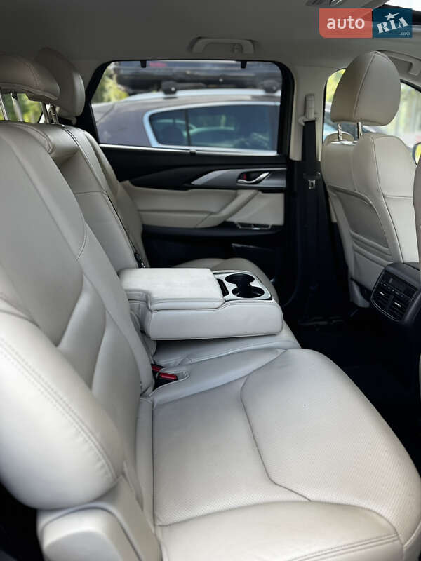 Внедорожник / Кроссовер Mazda CX-9 2018 в Киеве