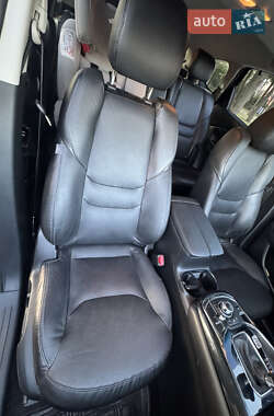 Позашляховик / Кросовер Mazda CX-9 2016 в 