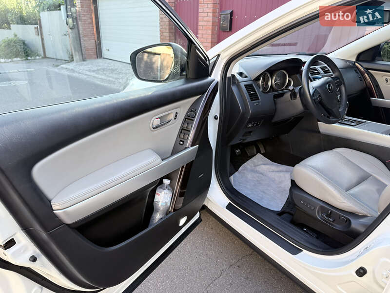 Внедорожник / Кроссовер Mazda CX-9 2013 в Киеве