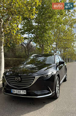 Позашляховик / Кросовер Mazda CX-9 2017 в 