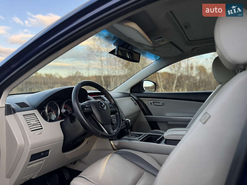 Позашляховик / Кросовер Mazda CX-9 2010 в Дрогобичі