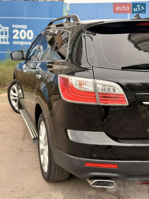 Позашляховик / Кросовер Mazda CX-9 2010 в Києві