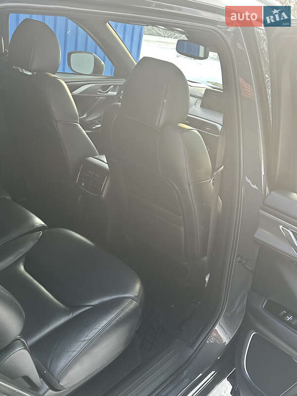 Внедорожник / Кроссовер Mazda CX-9 2017 в Харькове