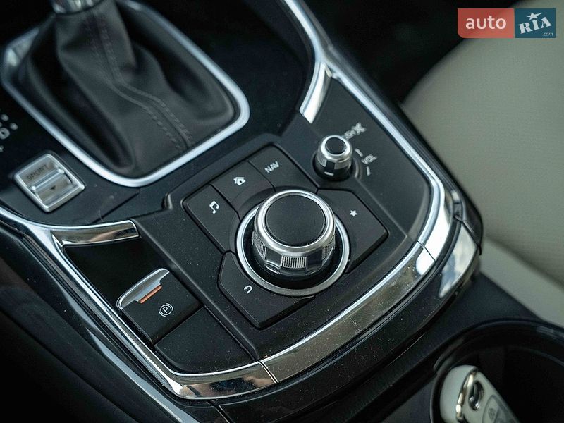 Внедорожник / Кроссовер Mazda CX-9 2018 в Черновцах