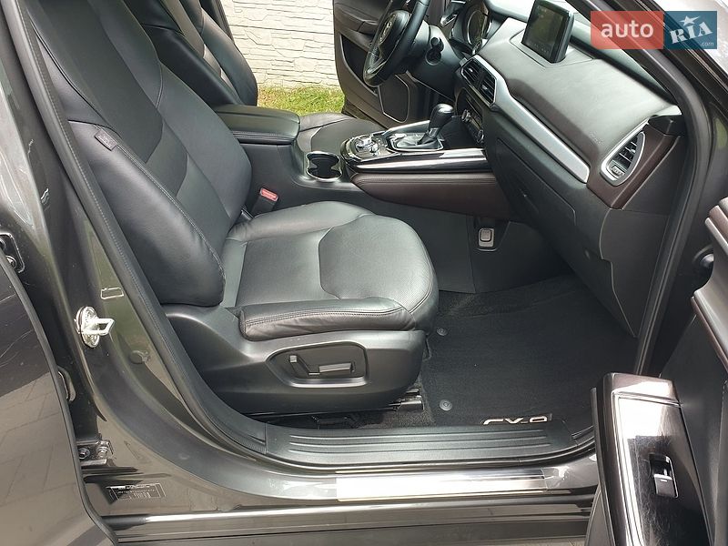 Внедорожник / Кроссовер Mazda CX-9 2016 в Киеве