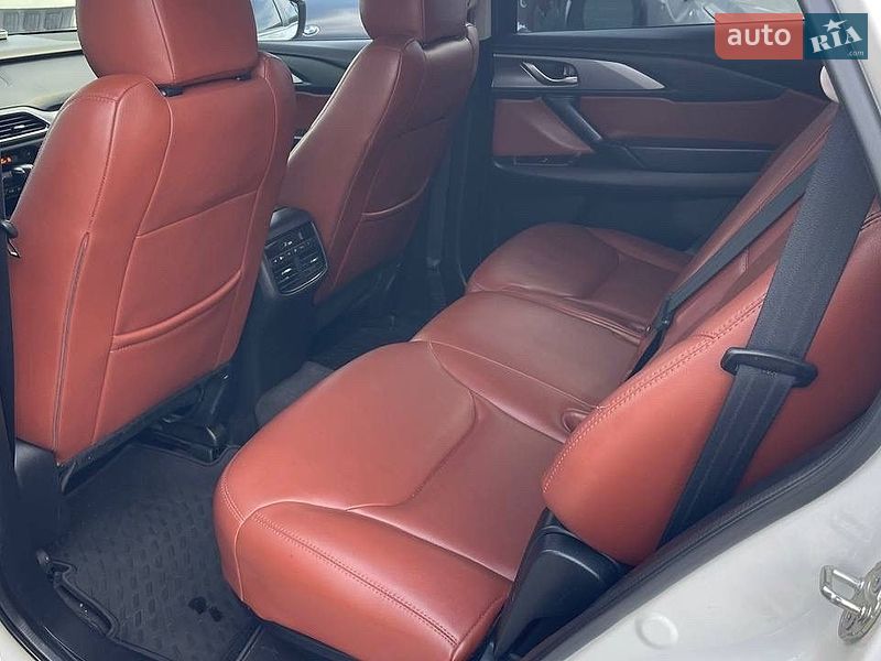 Внедорожник / Кроссовер Mazda CX-9 2016 в Полтаве