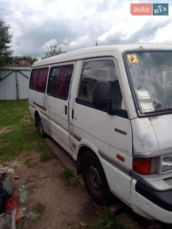 Мінівен Mazda E-series 1994 в Згурівці