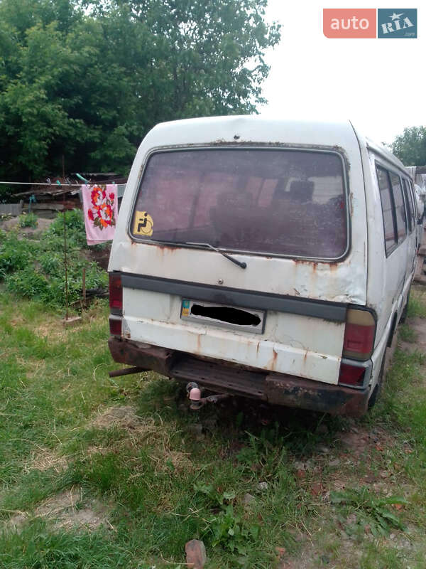 Мінівен Mazda E-series 1994 в Згурівці