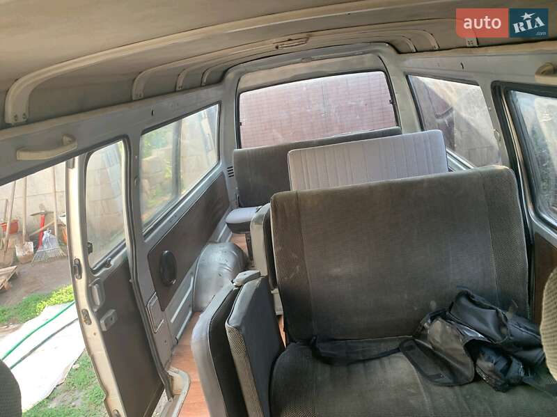 Минивэн Mazda E-series 1997 в Николаеве фото 3 Минивэн Mazda E-series 1997 в Николаеве