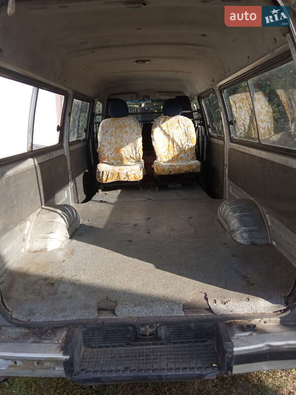 Микроавтобус Mazda E-series 2001 в Дубно фото 5 Микроавтобус Mazda E-series 2001 в Дубно