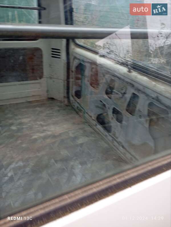 Минивэн Mazda E-series 1992 в Николаеве фото 10 Минивэн Mazda E-series 1992 в Николаеве