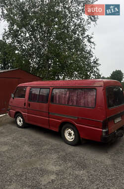 Минивэн Mazda E-series 1995 в Корсуне-Шевченковском