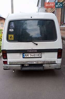 Минивэн Mazda E-series 1999 в 