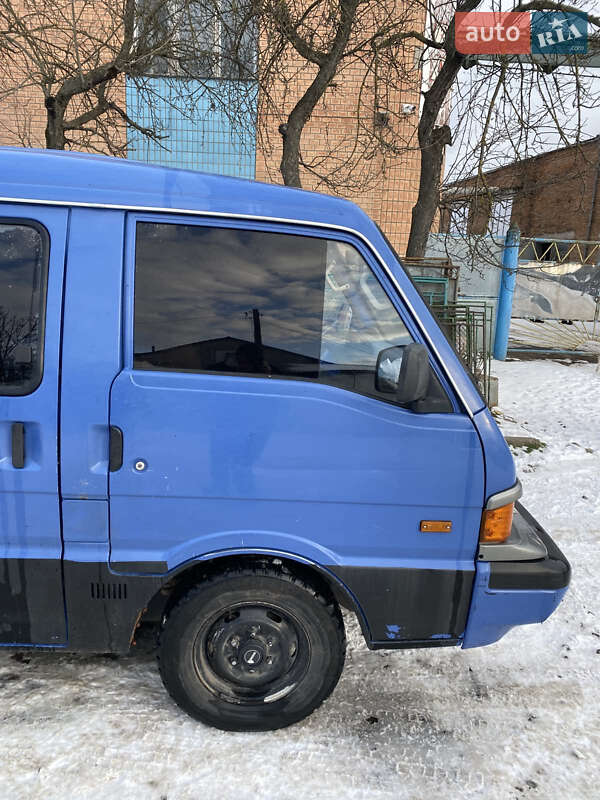 Минивэн Mazda E-series 1997 в Летичеве