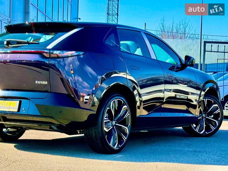 Внедорожник / Кроссовер Mazda EZ-60 2025 в Киеве