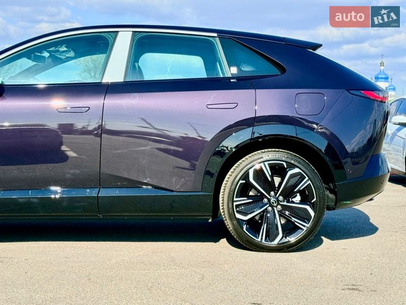 Внедорожник / Кроссовер Mazda EZ-60 2025 в Киеве