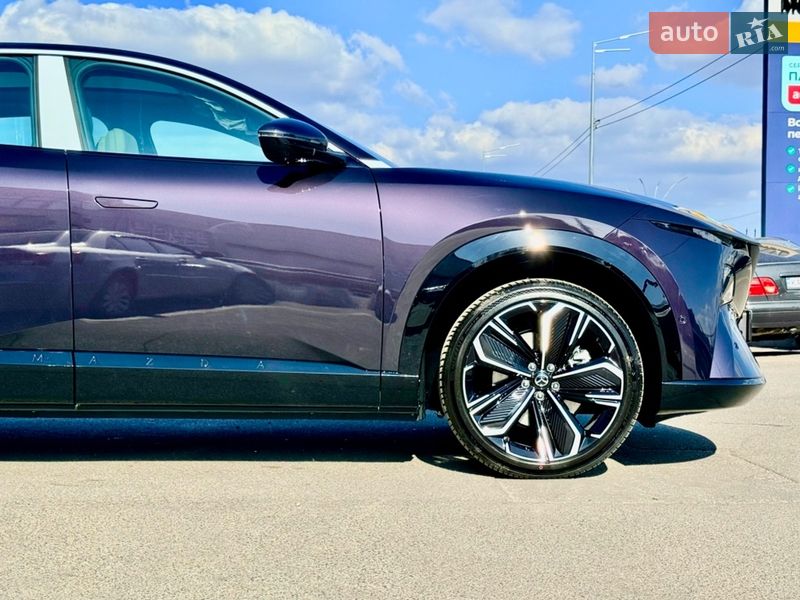 Внедорожник / Кроссовер Mazda EZ-60 2025 в Киеве