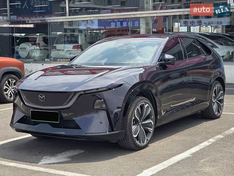 Mazda EZ-60 2025