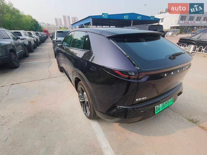 Внедорожник / Кроссовер Mazda EZ-60 2025 в Киеве