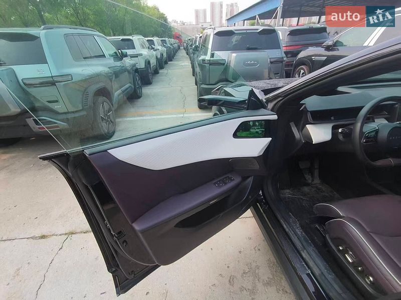 Внедорожник / Кроссовер Mazda EZ-60 2025 в Киеве