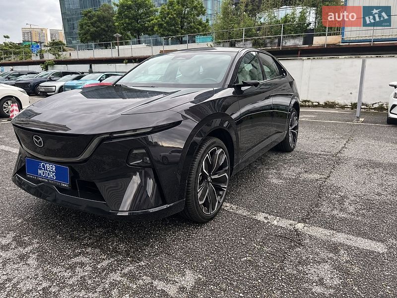 2025 Mazda EZ-60, VIN LVRHDCEKXSN014355:plate — zdjęcie 1 (autoria)