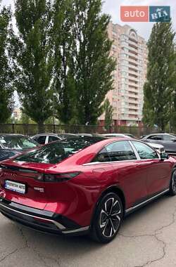 Седан Mazda EZ-6 2025 в 