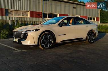 Седан Mazda EZ-6 2025 в 