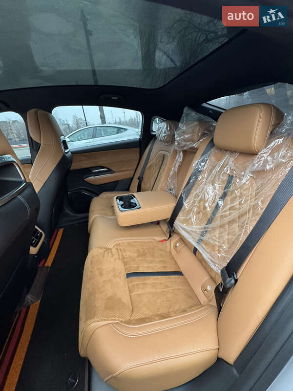 Седан Mazda EZ-6 2024 в Киеве