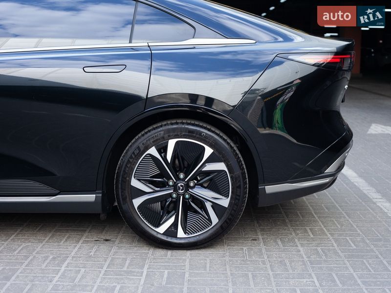 Седан Mazda EZ-6 2024 в Киеве