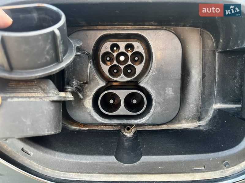 Седан Mazda EZ-6 2024 в Киеве