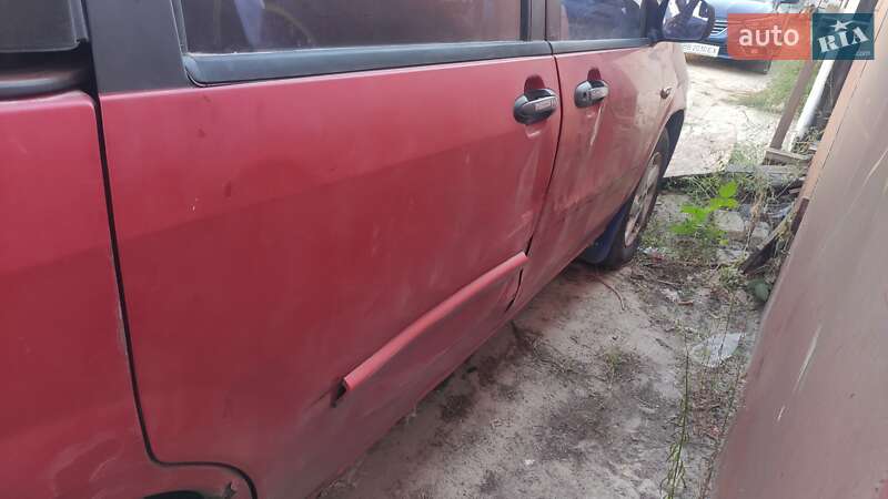 Минивэн Mazda MPV 2000 в Броварах