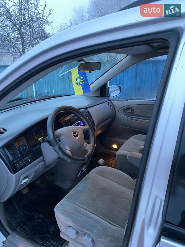 Минивэн Mazda MPV 2002 в Баре