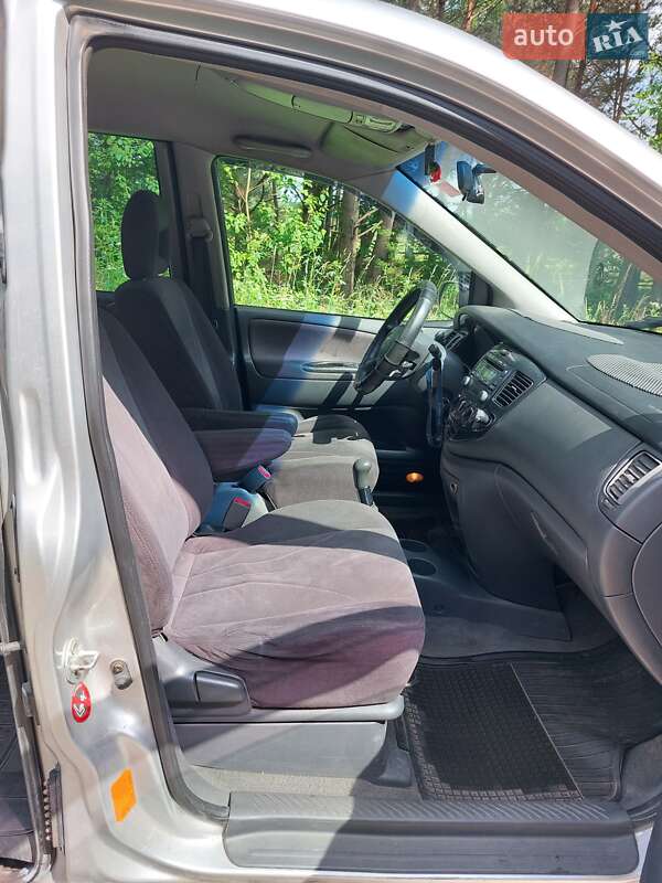 Минивэн Mazda MPV 2002 в Ковеле