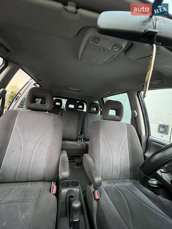 Минивэн Mazda MPV 2002 в Великом Березном