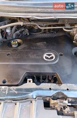 Минивэн Mazda MPV 2004 в 