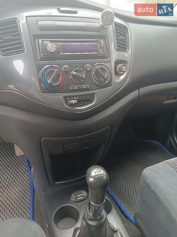 Мінівен Mazda MPV 2005 в Ратному